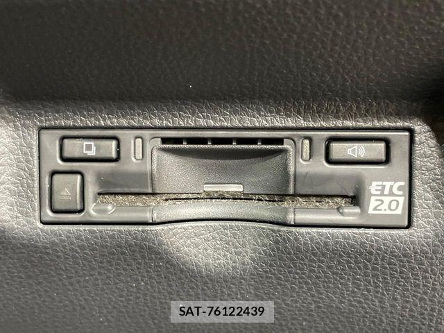 Toyota SIENTA 2023-09 7620047-7