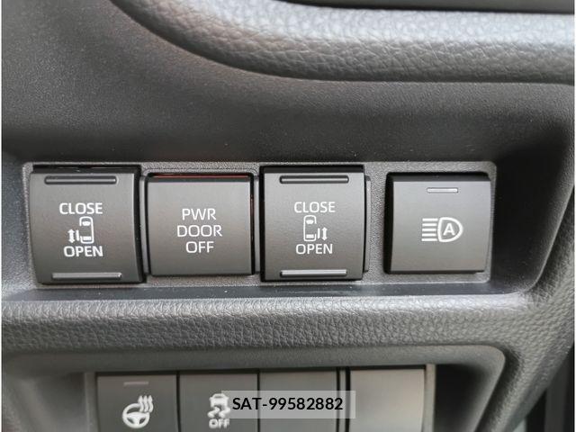 Toyota SIENTA 2025-10 7620063-17