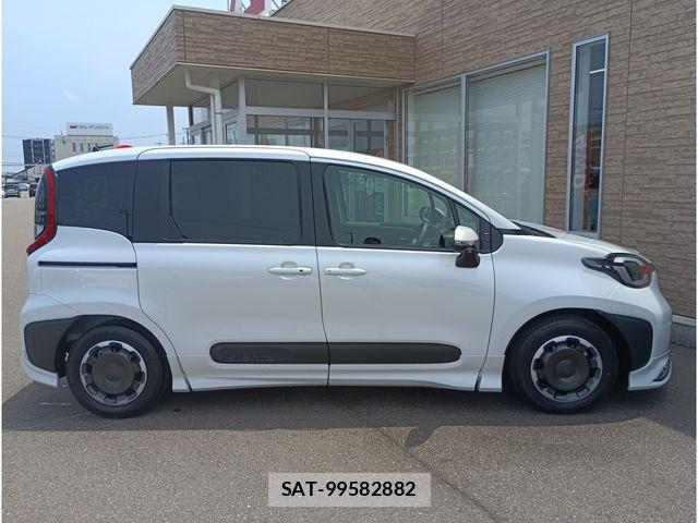 Toyota SIENTA 2025-10 7620063-2