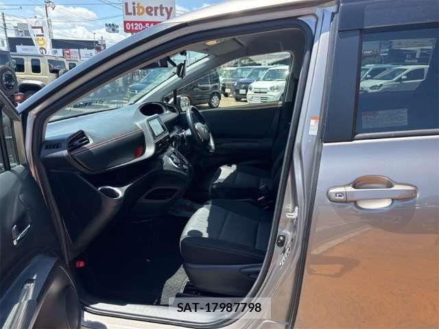 Toyota SIENTA 2022-02 7620075-17