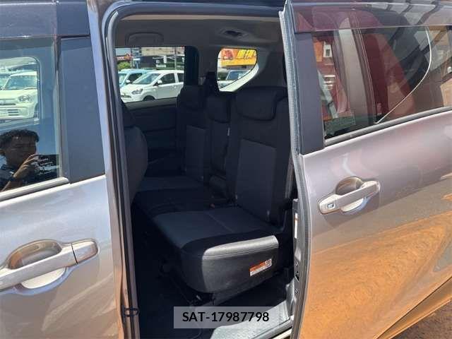 Toyota SIENTA 2022-02 7620075-18