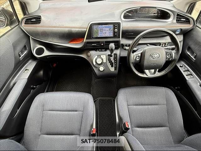 Toyota SIENTA 2017-06 7620090-1