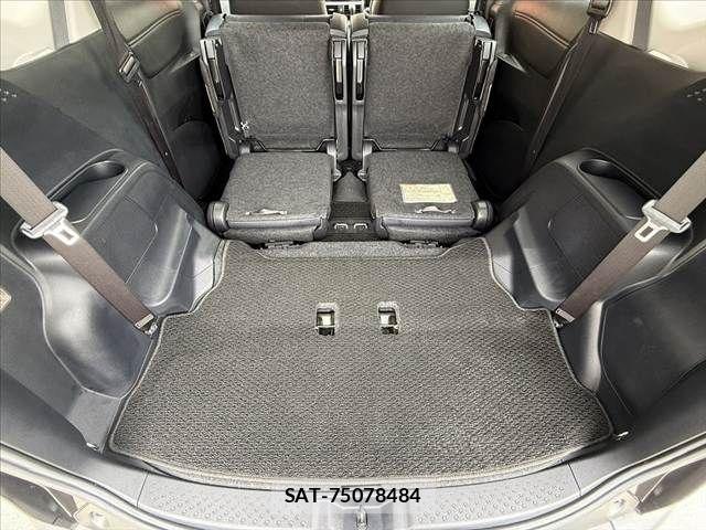 Toyota SIENTA 2017-06 7620090-22