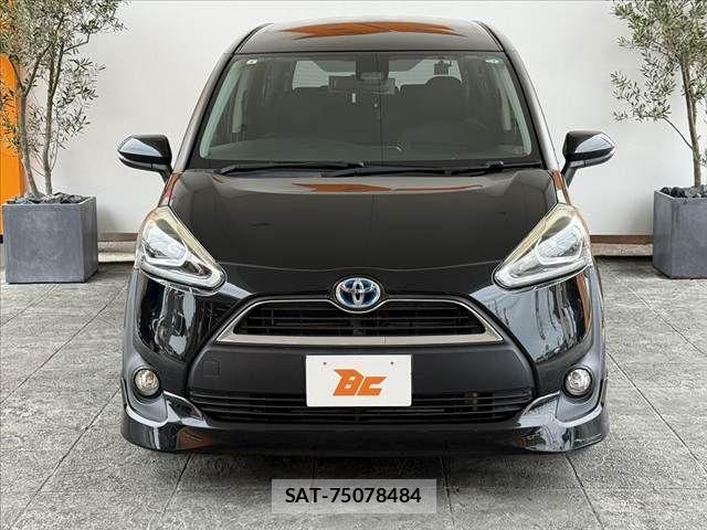 Toyota SIENTA 2017-06 7620090-8