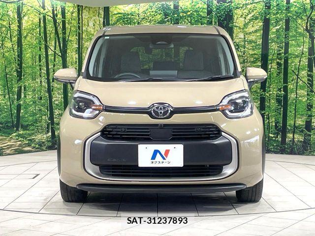 Toyota SIENTA 2023-10 7620045-14