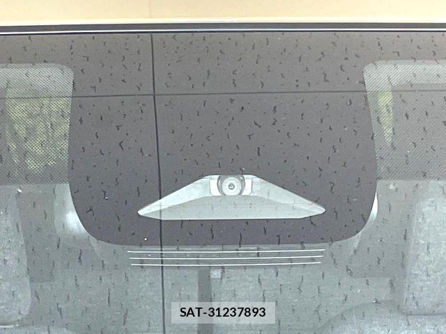 Toyota SIENTA 2023-10 7620045-5