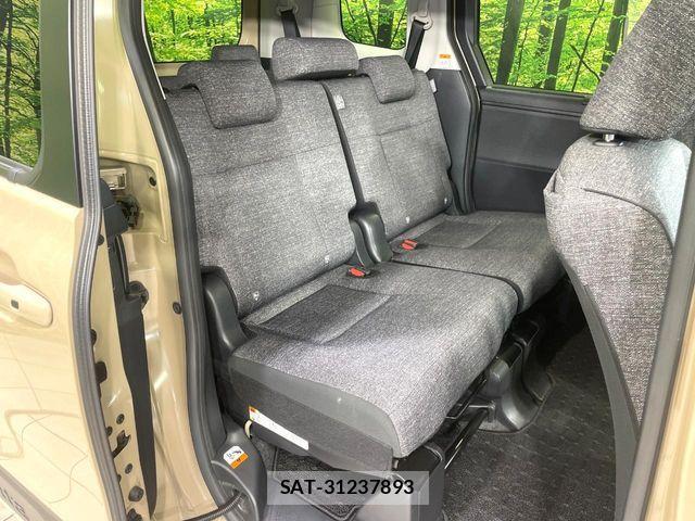 Toyota SIENTA 2023-10 7620045-8