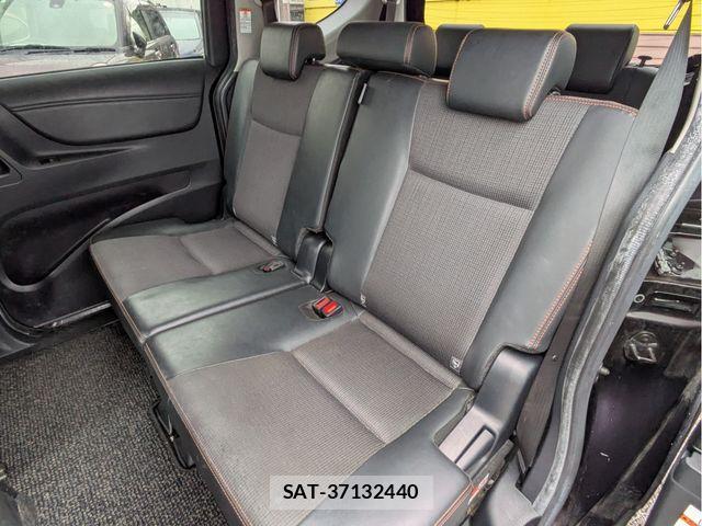 Toyota SIENTA 2017-09 7620102-4
