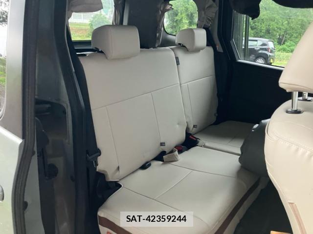 Toyota SIENTA 2022-12 7620069-12