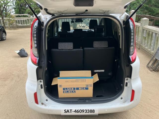Toyota SIENTA 2024-10 7620050-12