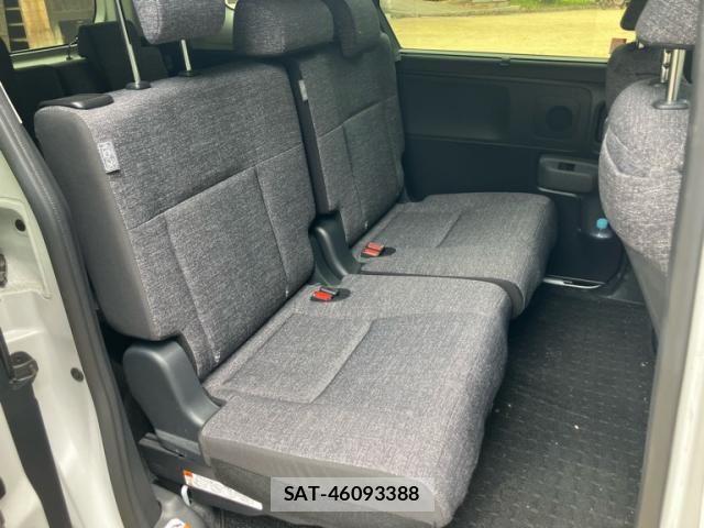 Toyota SIENTA 2024-10 7620050-18