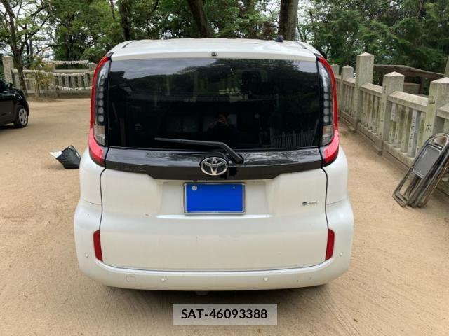 Toyota SIENTA 2024-10 7620050-4