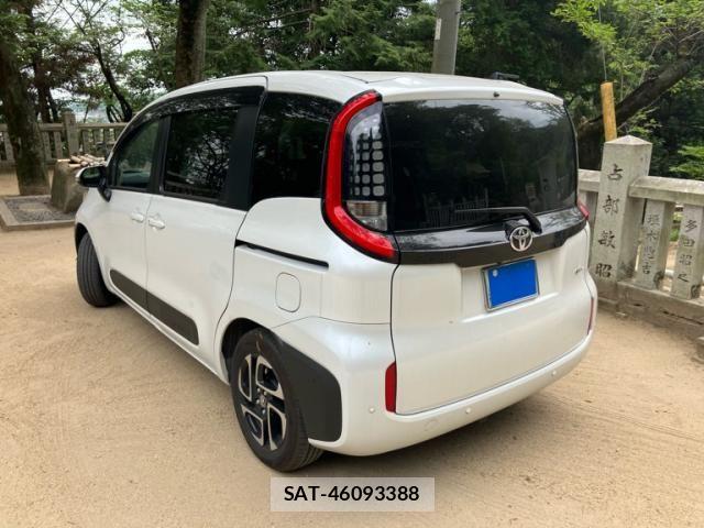 Toyota SIENTA 2024-10 7620050-5