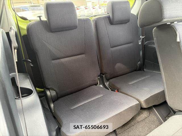 Toyota SIENTA 2015-10 7620109-9