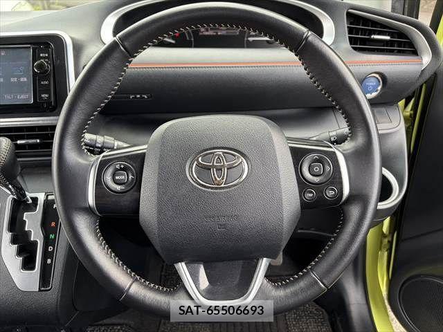 Toyota SIENTA 2015-10 7620109-11