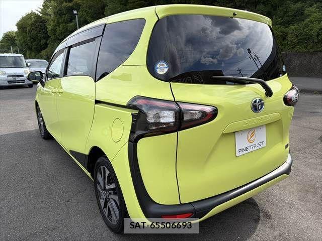 Toyota SIENTA 2015-10 7620109-20