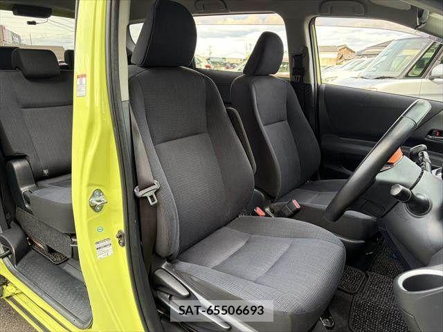Toyota SIENTA 2015-10 7620109-7