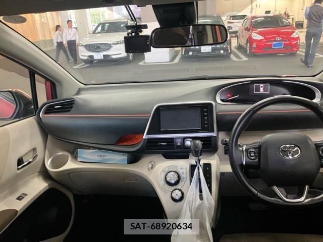 Toyota SIENTA 2016-07 7620107-9