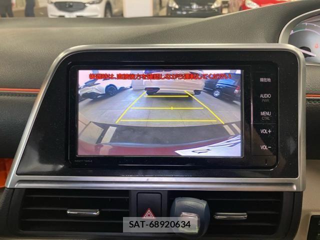 Toyota SIENTA 2016-07 7620107-11