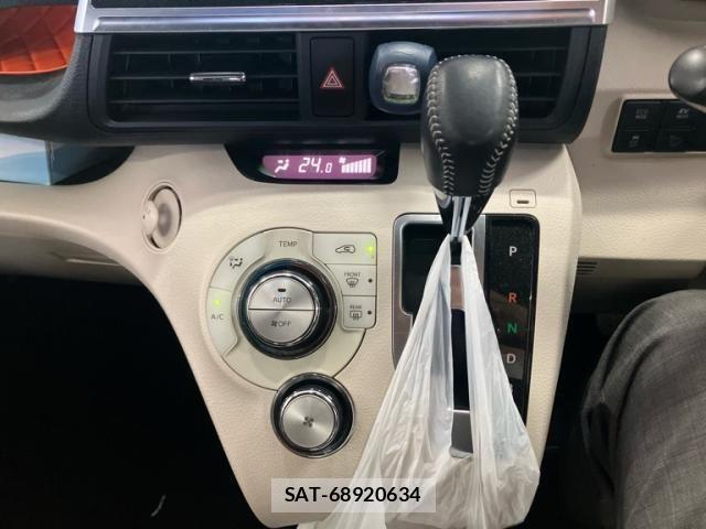 Toyota SIENTA 2016-07 7620107-18