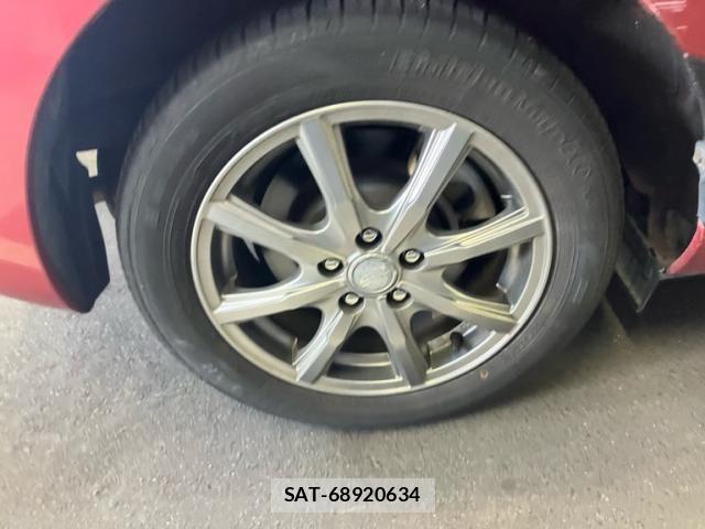 Toyota SIENTA 2016-07 7620107-5