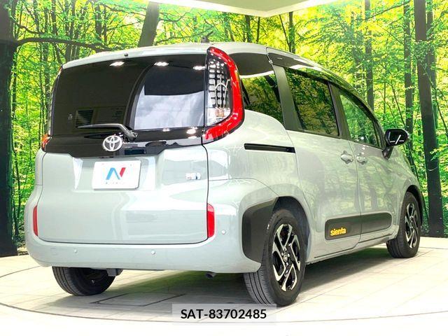 Toyota SIENTA 2024-04 7620048-17