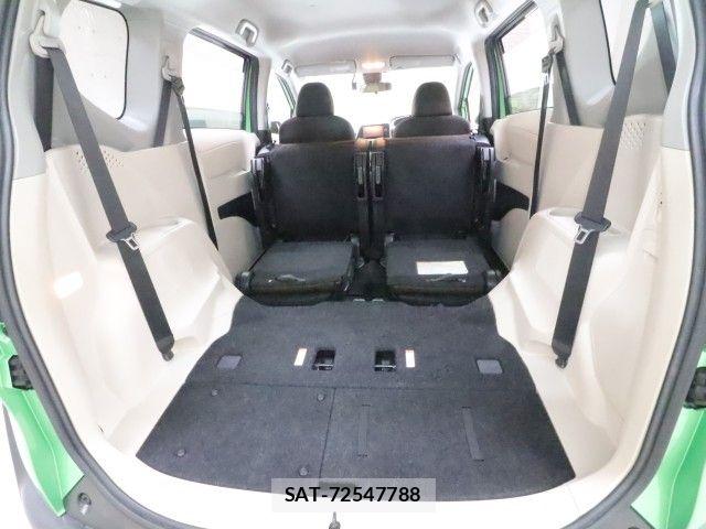 Toyota SIENTA 2017-01 7620100-11