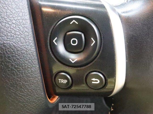 Toyota SIENTA 2017-01 7620100-21