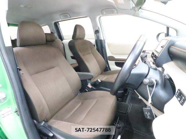 Toyota SIENTA 2017-01 7620100-3