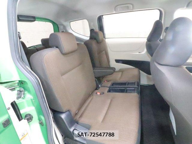 Toyota SIENTA 2017-01 7620100-4