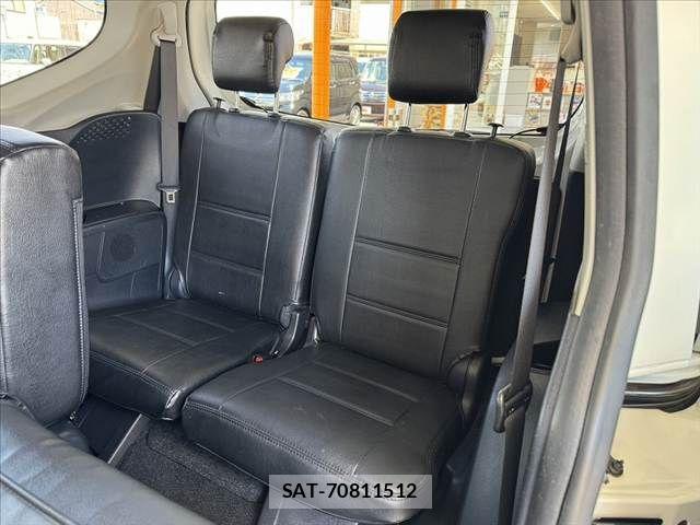 Toyota SIENTA 2015-09 7620106-19