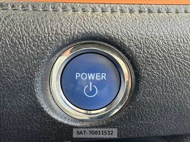 Toyota SIENTA 2015-09 7620106-27