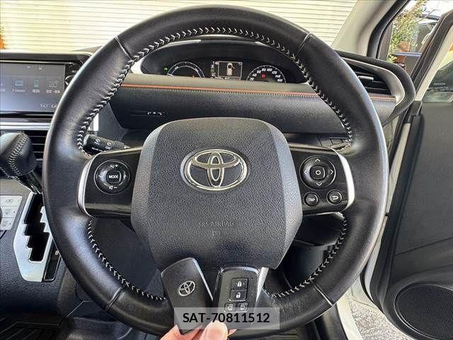 Toyota SIENTA 2015-09 7620106-6
