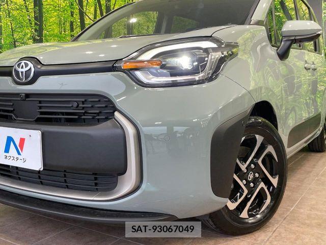 Toyota SIENTA 2026-05 7620043-12