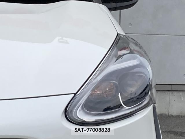 Toyota SIENTA 2021-10 7620067-9