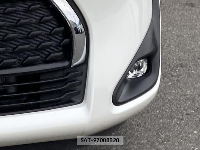 Toyota SIENTA 2021-10 7620067-10