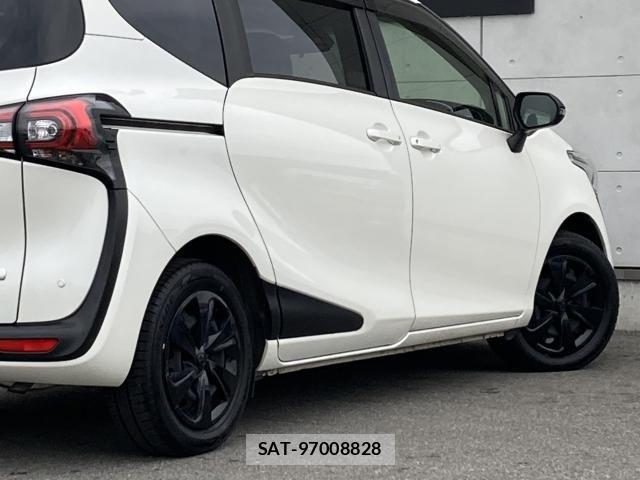 Toyota SIENTA 2021-10 7620067-13