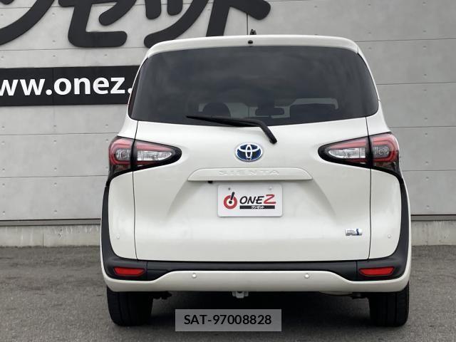 Toyota SIENTA 2021-10 7620067-14