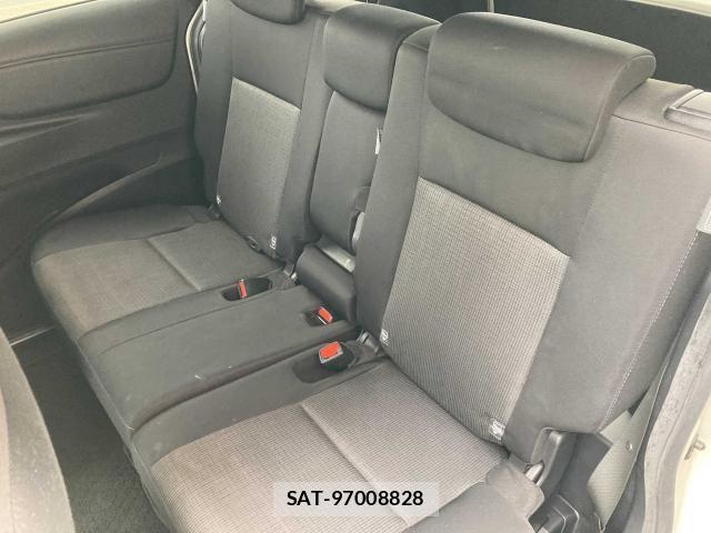 Toyota SIENTA 2021-10 7620067-21