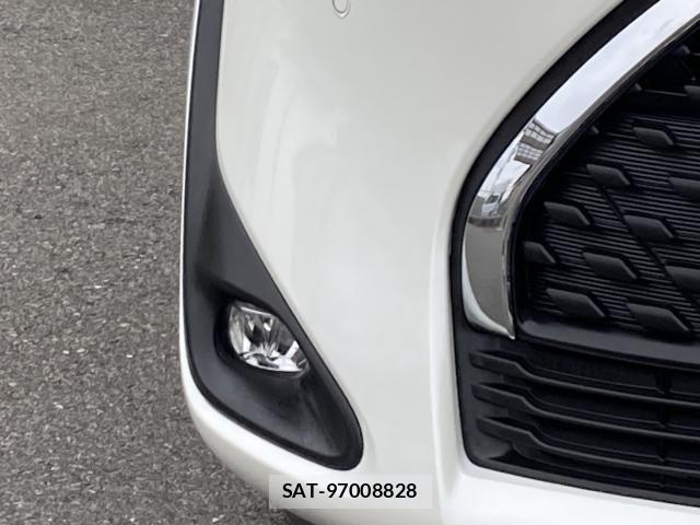 Toyota SIENTA 2021-10 7620067-8