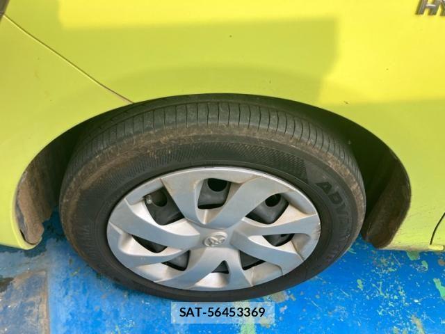 Toyota SIENTA 2016-04 7620110-6