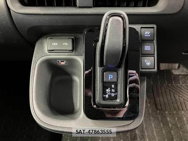 Toyota SIENTA 2022-11 7728729-20