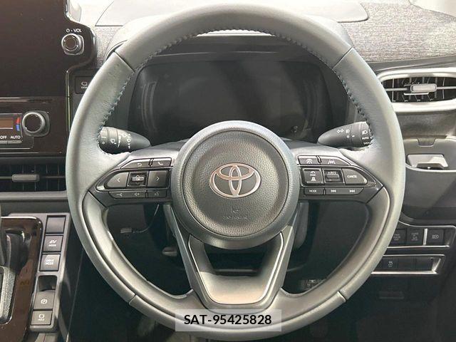 Toyota SIENTA 2025-11 7728698-11