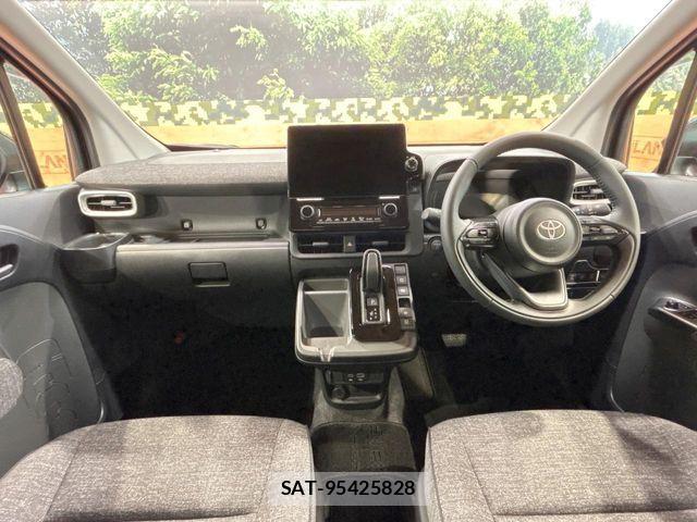 Toyota SIENTA 2025-11 7728698-1