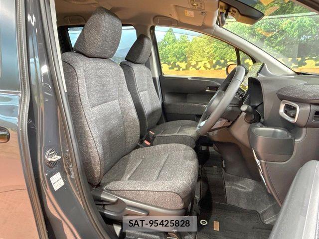 Toyota SIENTA 2025-11 7728698-7