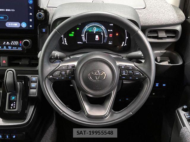 Toyota SIENTA 2024-02 7728702-12