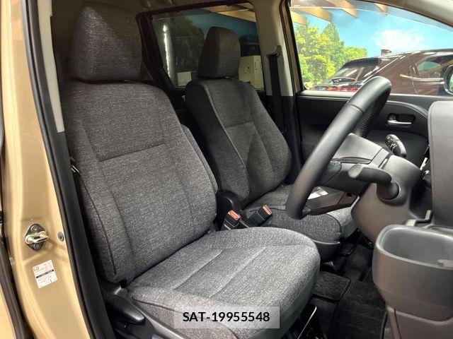Toyota SIENTA 2024-02 7728702-8