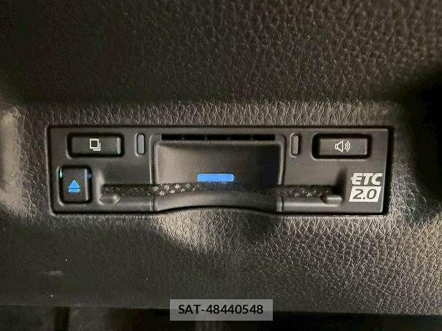 Toyota SIENTA 2024-07 7728717-9