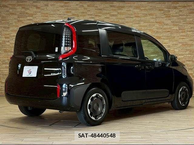 Toyota SIENTA 2024-07 7728717-16