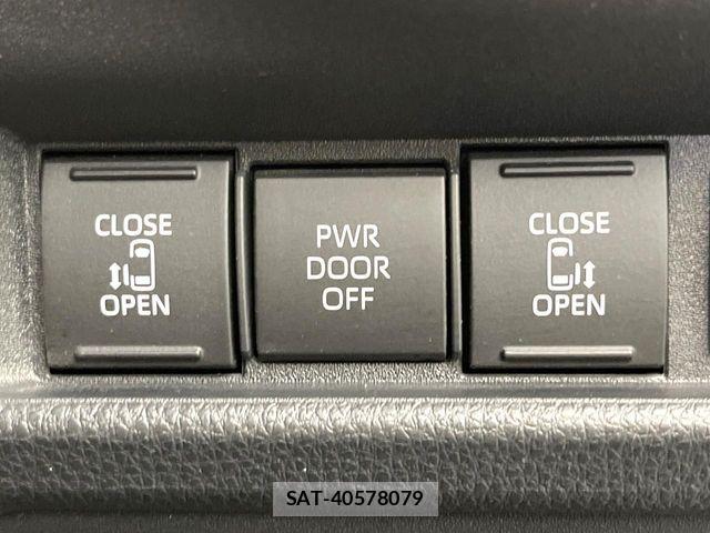 Toyota SIENTA 2024-10 7728707-4